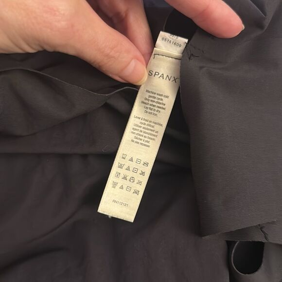 Spanx open bust slip black medium m worn once - Picture 3 of 3